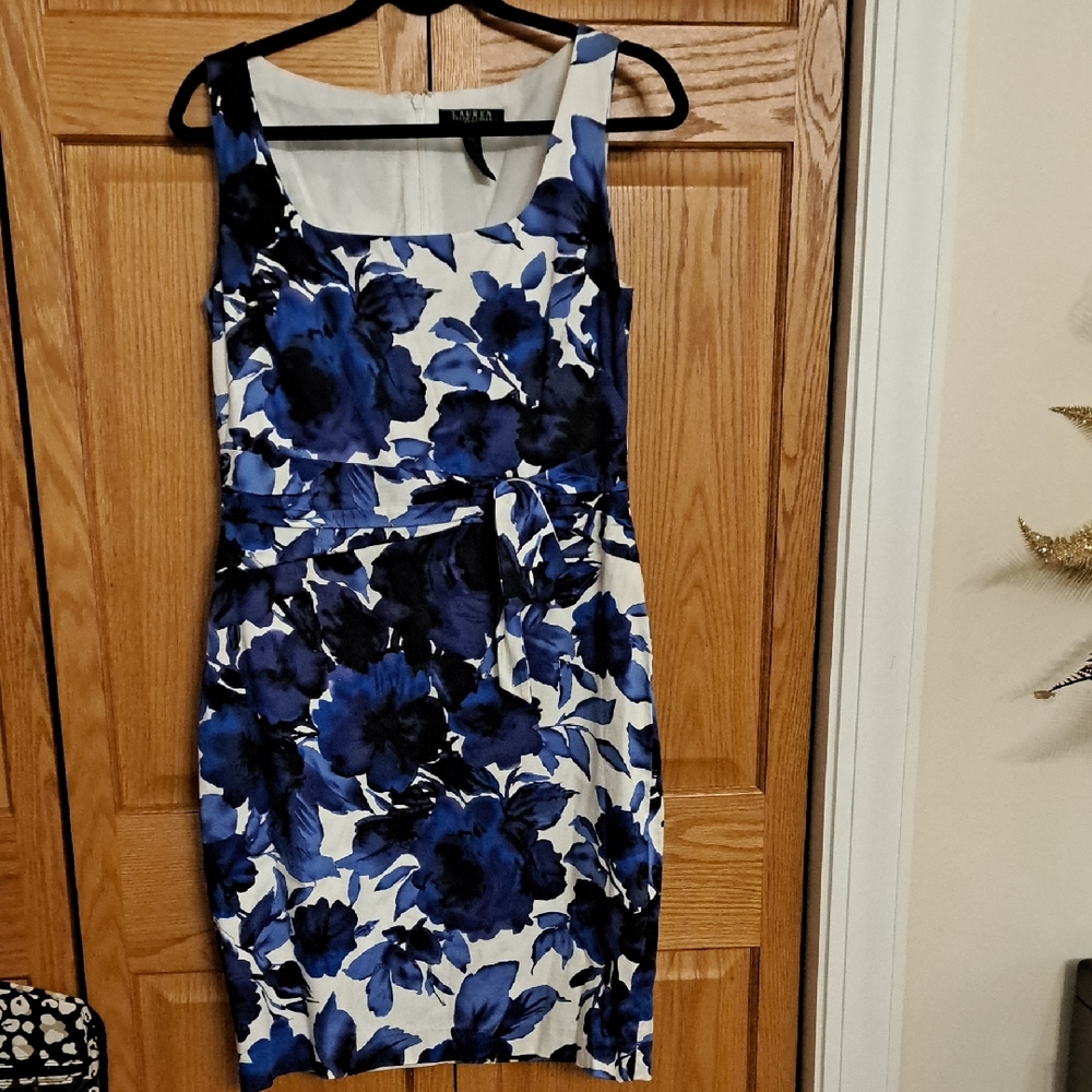 Blue And White Floral Cotton Ralph Lauren Dress Size 10  38 In. Long